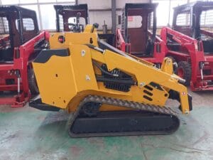LY850 Stand-on Mini Tracked skid steer Loader | Kubota D1105 Powered | BOKK manufacturer